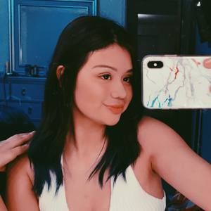 Meet your Posher, Abril